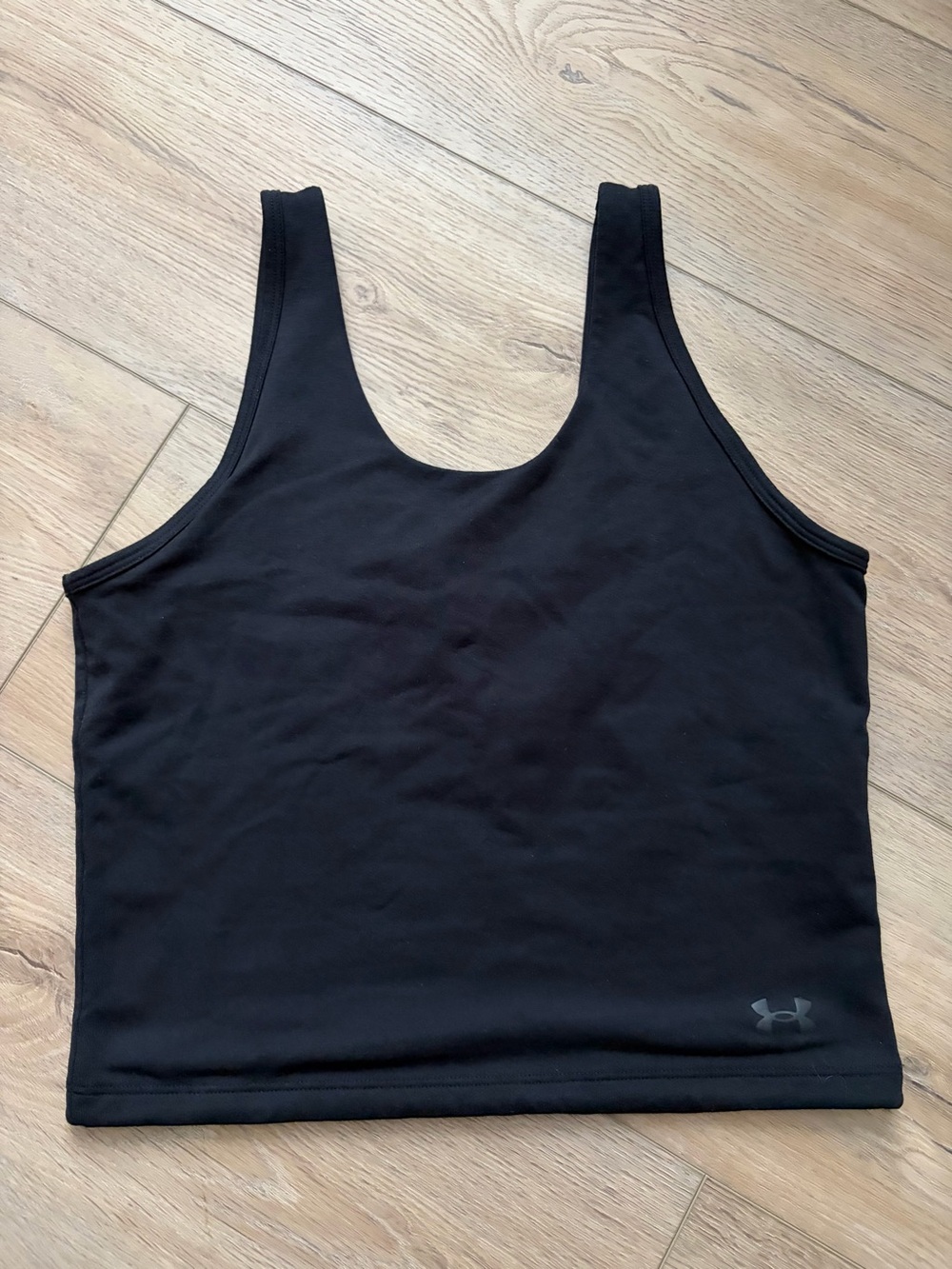 Women’s Under Armour Black Scoop Neck Crop Tank Top
